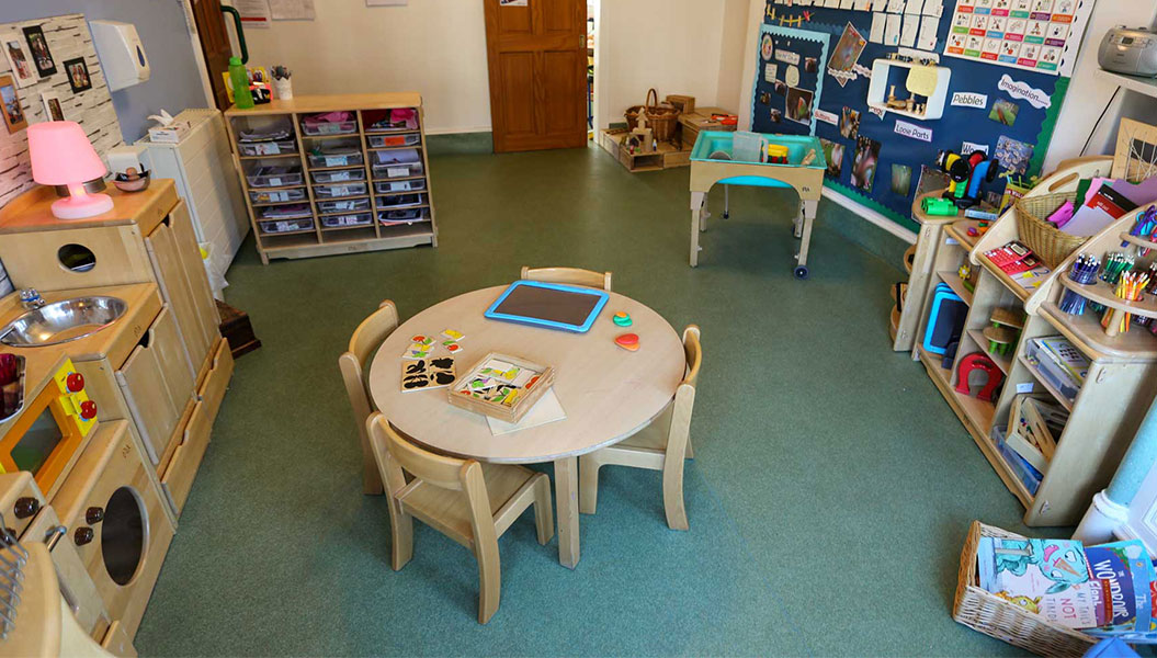 44 St Swithin Nursery Room