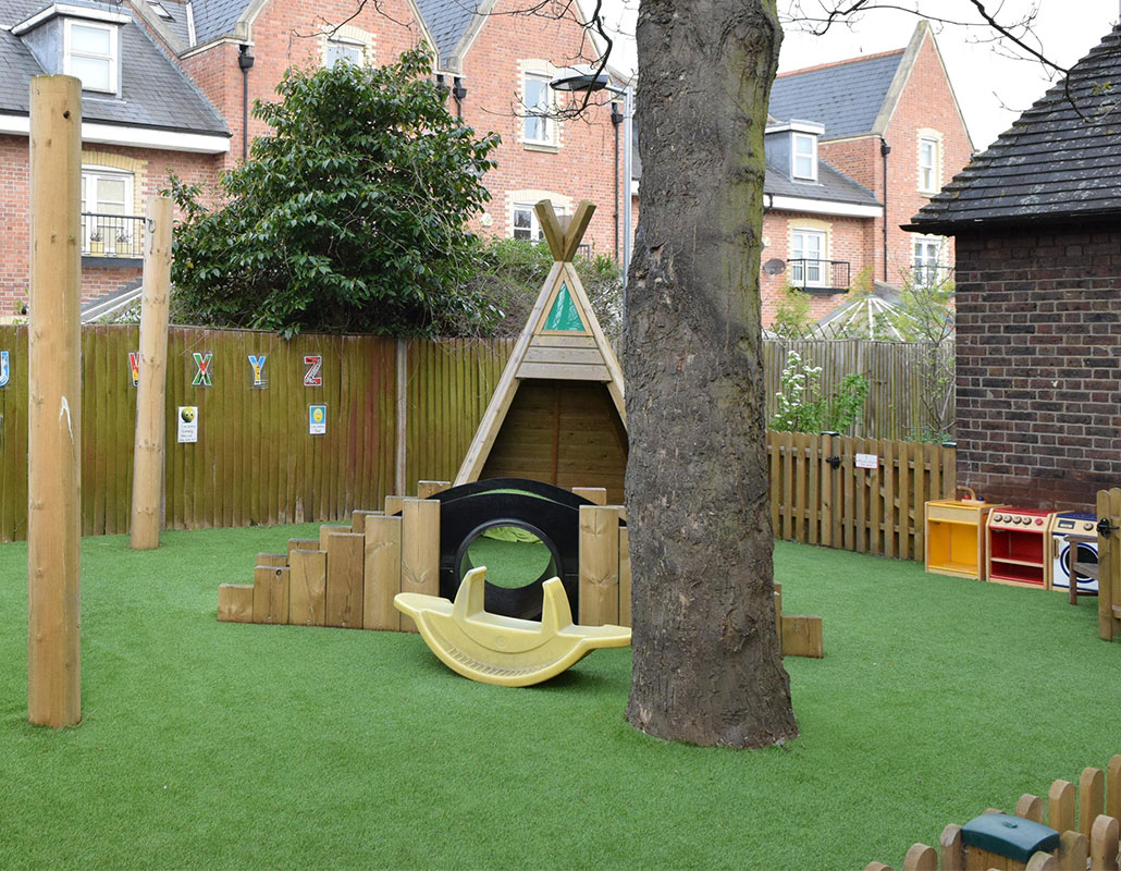 Balham Day Nursery and Preschool garden