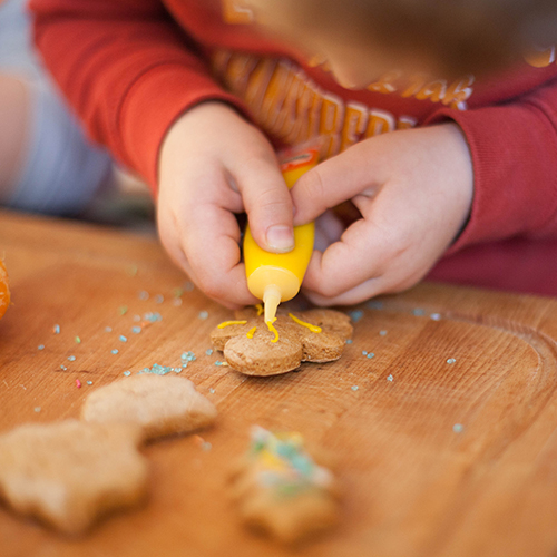 Making cookies - Bright Horizons